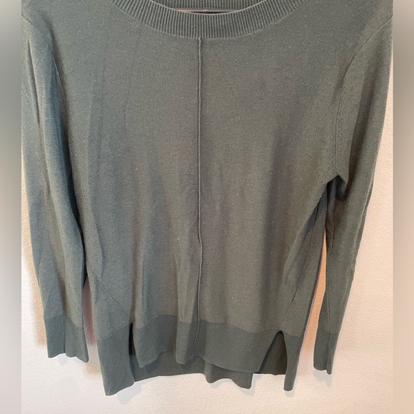 Trouvé Extra Small Dark Green Crew Scoop Neck Women’s Sweater - Picture 2 of 8